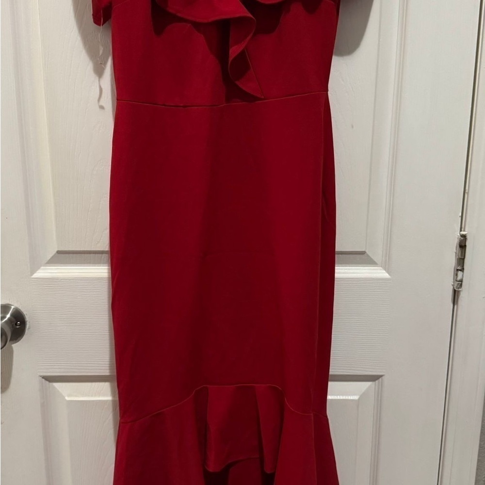Red dress - Picture 3 of 4